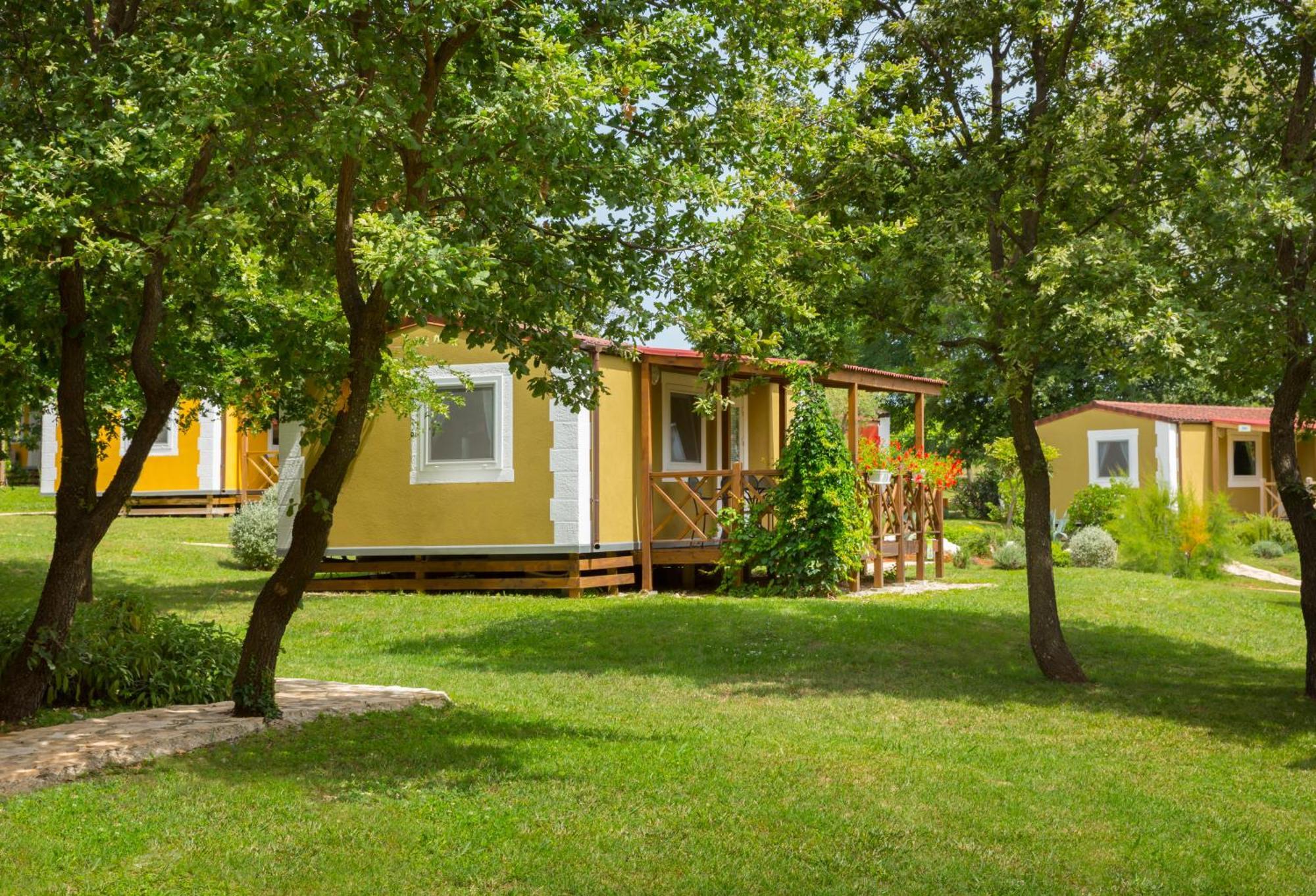 Aminess Maravea Camping Resort Holiday Homes Novigrad  Ruang foto